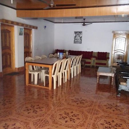 Galaxy Guest House Hundar Ngoại thất bức ảnh