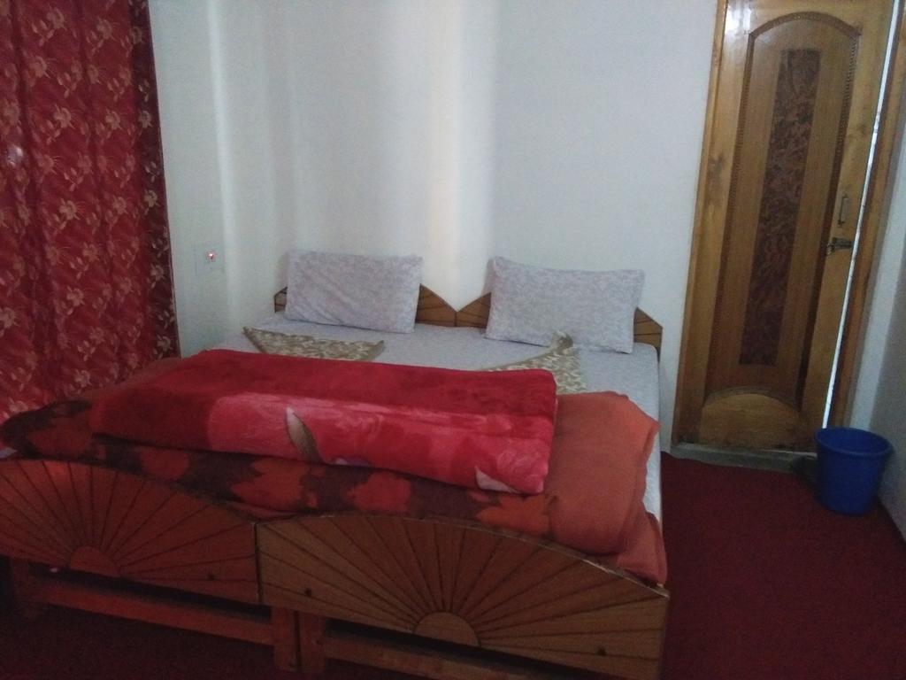 Galaxy Guest House Hundar Ngoại thất bức ảnh